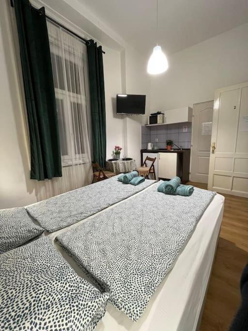 12# Sunflower Cozy Apartment Budapest Kültér fotó